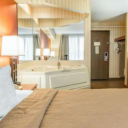Quality Inn Gaylord Zewnętrze zdjęcie