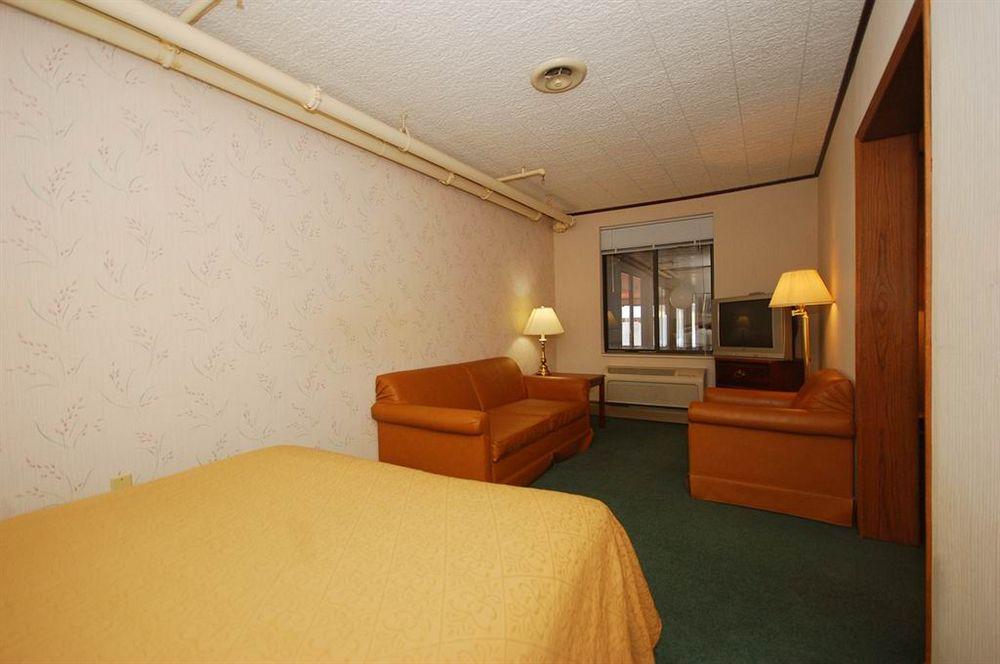 Quality Inn Gaylord Zewnętrze zdjęcie
