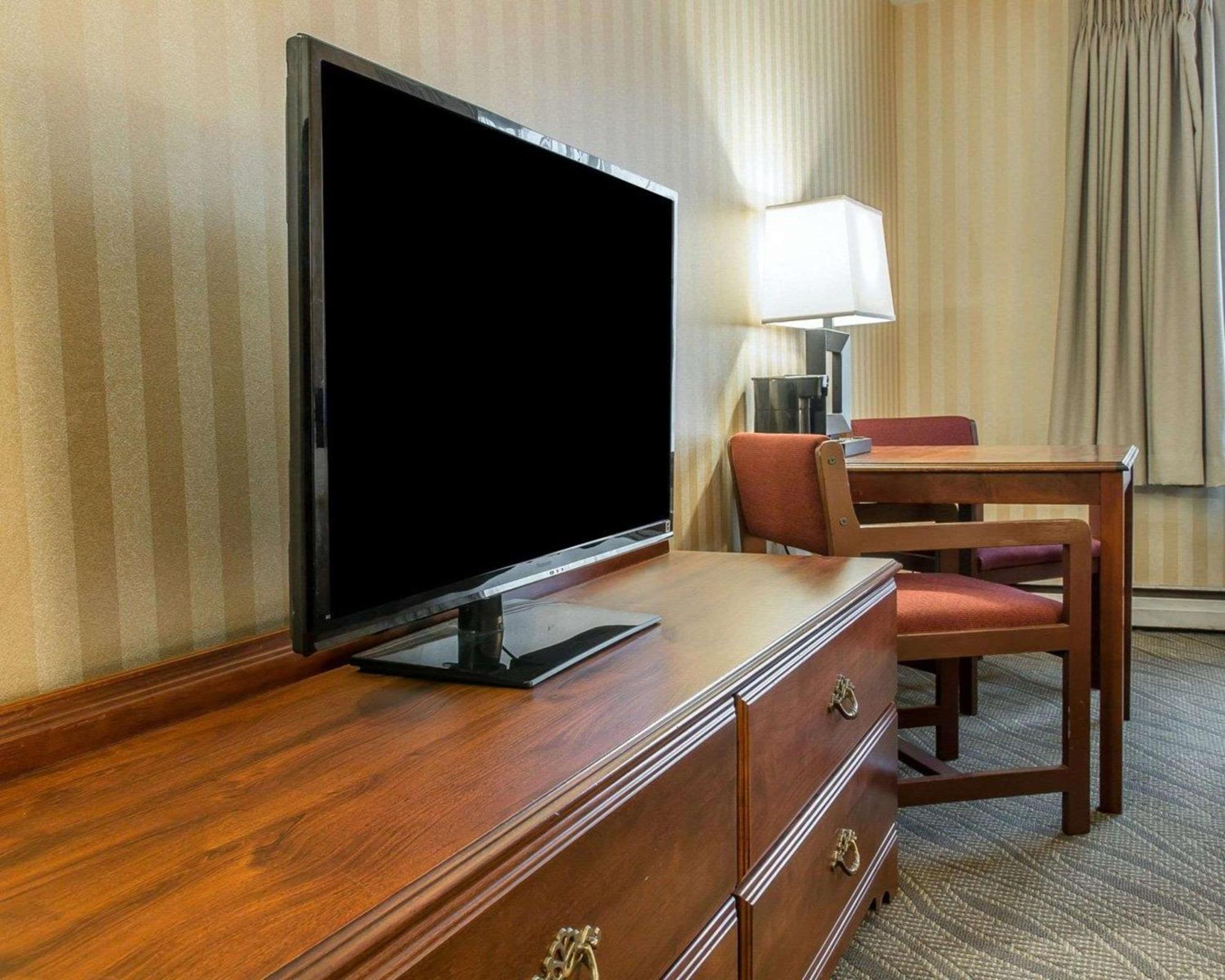 Quality Inn Gaylord Zewnętrze zdjęcie