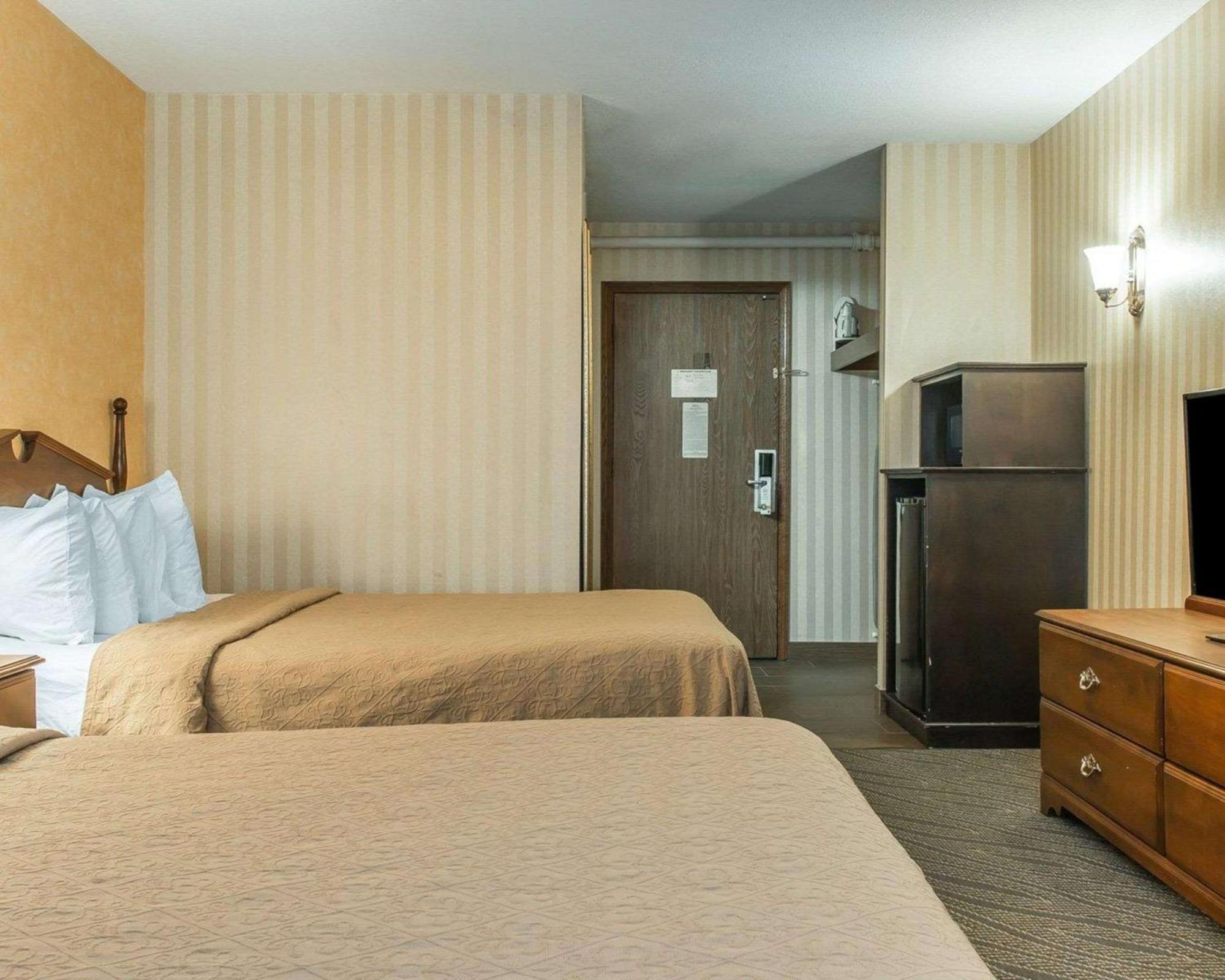 Quality Inn Gaylord Zewnętrze zdjęcie