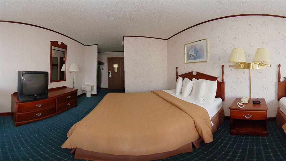 Quality Inn Gaylord Zewnętrze zdjęcie
