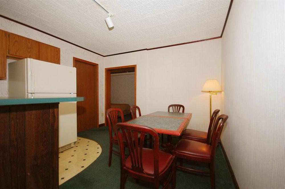 Quality Inn Gaylord Zewnętrze zdjęcie
